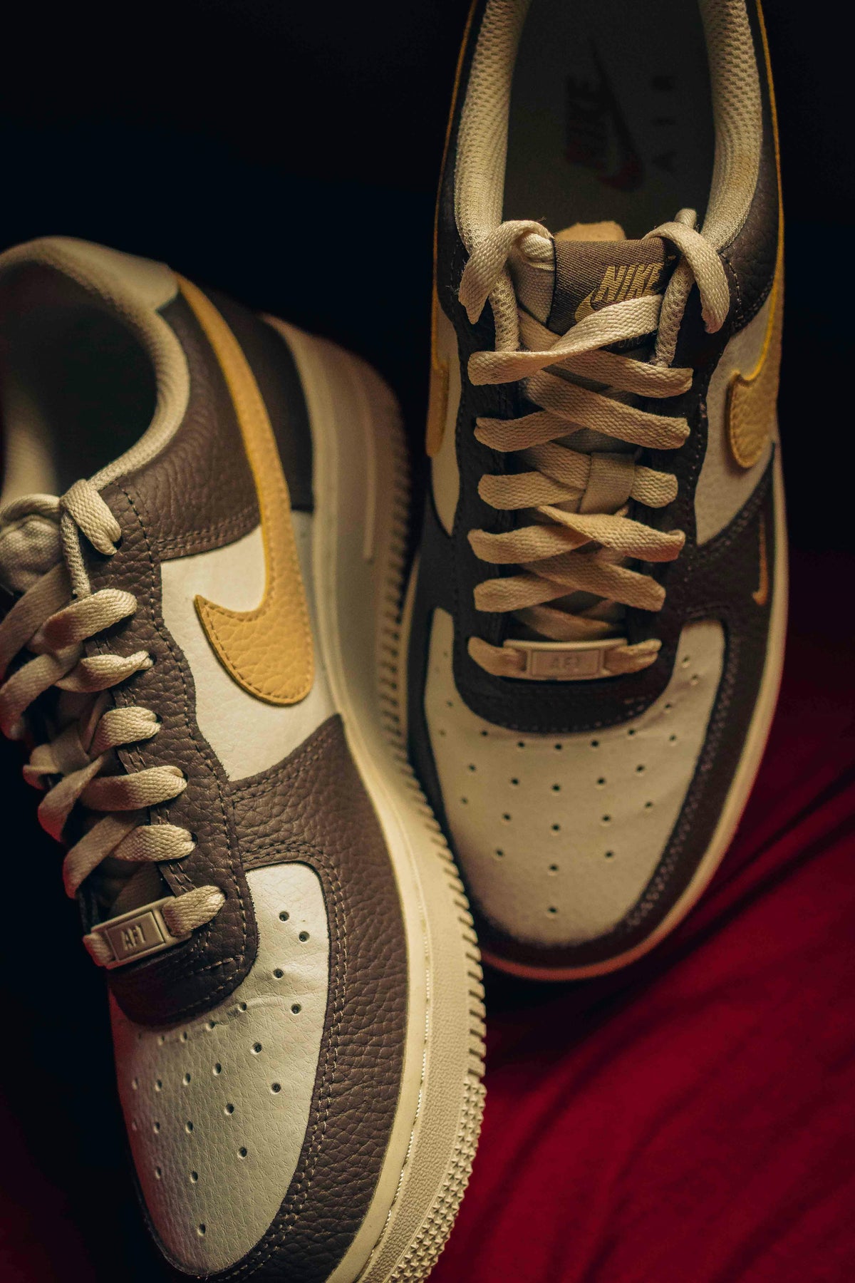 SNEAKER